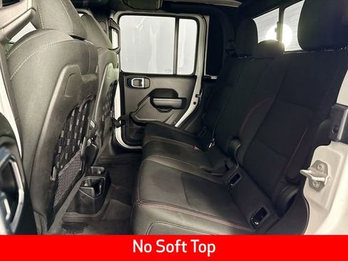 Used 2022 Jeep Gladiator Rubicon w/ Cold Weather Group image 24