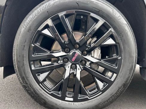 Certified 2023 GMC Yukon XL SLT w/ SLT Luxury Package image 14