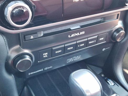 Used 2023 Lexus GX 460 Premium w/ Premium Plus Package image 14