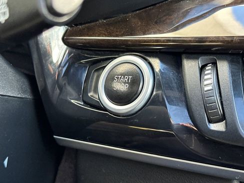 Used 2017 BMW X5 xDrive40e AWD/4WD image 25