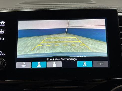 Used 2022 Honda Pilot Touring image 14
