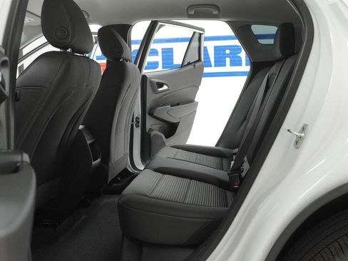 New 2026 Chevrolet Trax LT FWD image 32