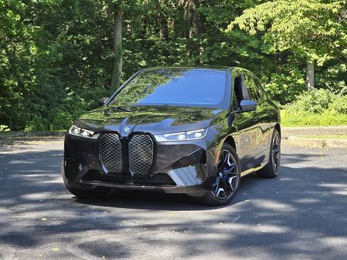 Used 2024 BMW iX xDrive50 w/ Premium Package AWD/4WD image 1