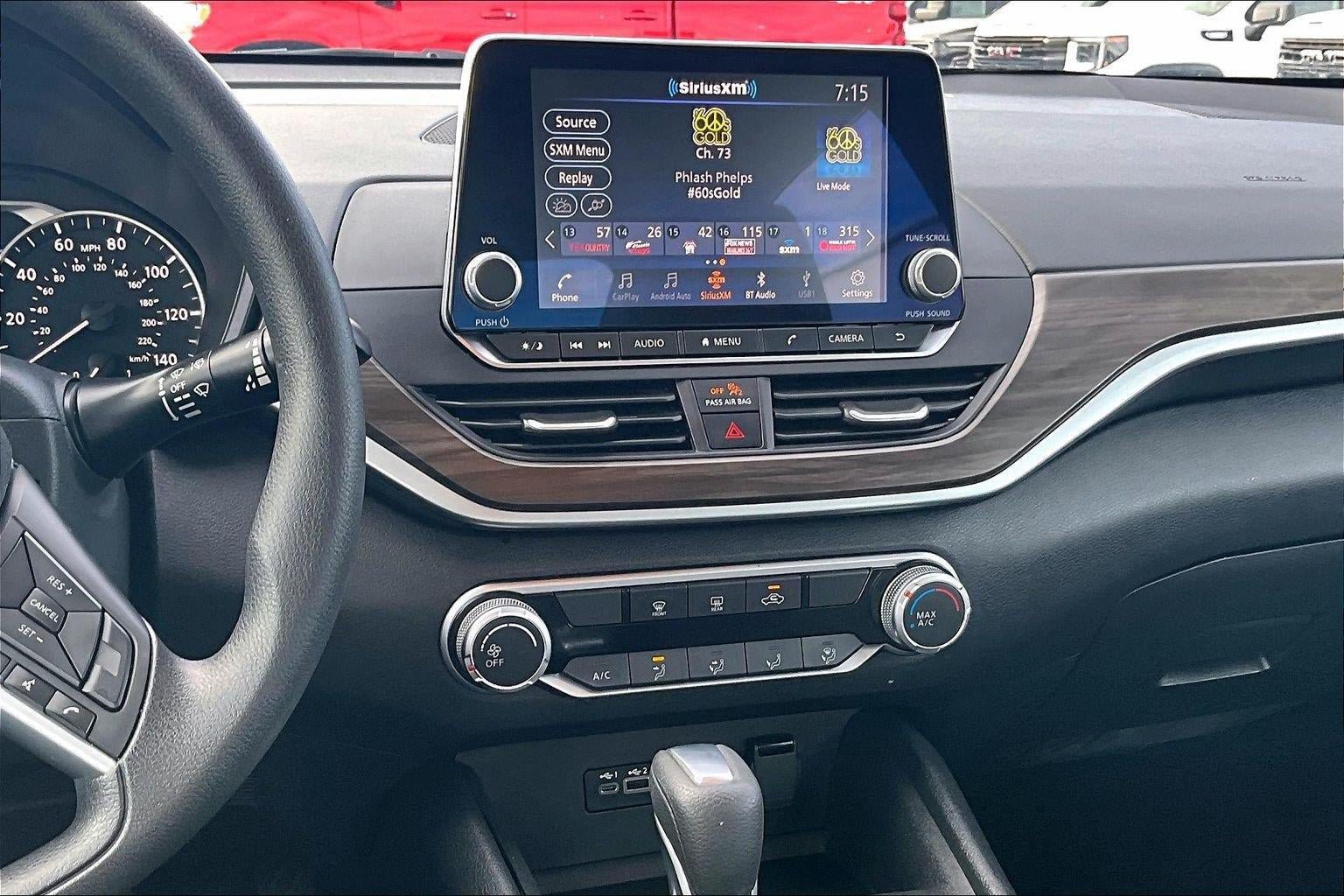 Used 2025 Nissan Altima 2.5 SV FWD image 6