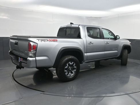 Used 2023 Toyota Tacoma TRD Off-Road w/ Technology Package AWD/4WD image 23