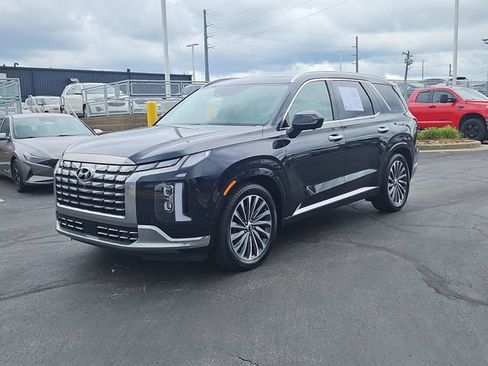 Used 2024 Hyundai Palisade Calligraphy AWD/4WD image 2