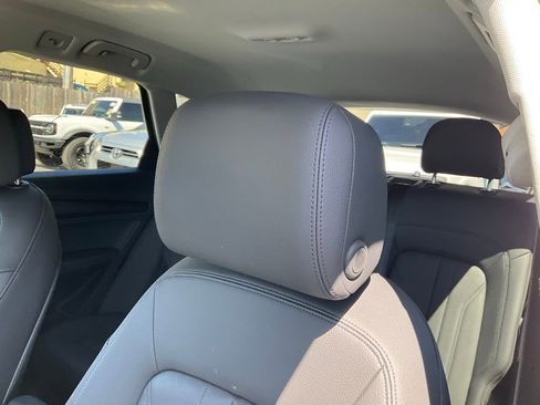 Used 2020 Audi Q5 e Premium w/ Convenience Package image 19