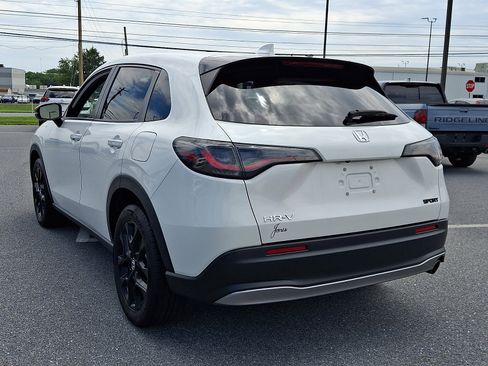 Certified 2024 Honda HR-V Sport image 4