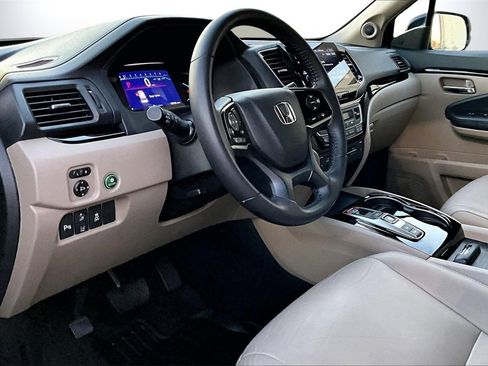 Used 2019 Honda Pilot Touring image 20