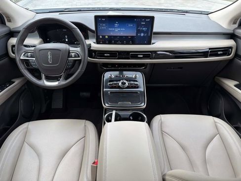 Certified 2023 Lincoln Nautilus FWD w/ Premium Package image 26