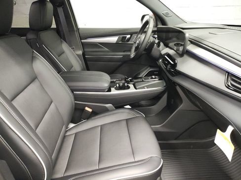 New 2026 Buick Enclave Preferred w/ Power Package FWD image 7