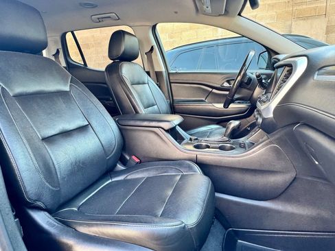 Used 2019 GMC Acadia SLT AWD/4WD image 16