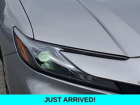 Used 2025 Toyota Camry SE w/ Convenience Package AWD/4WD image 9