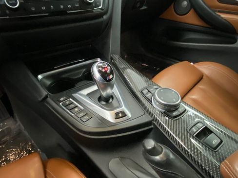 Used 2016 BMW M4 Convertible RWD image 38