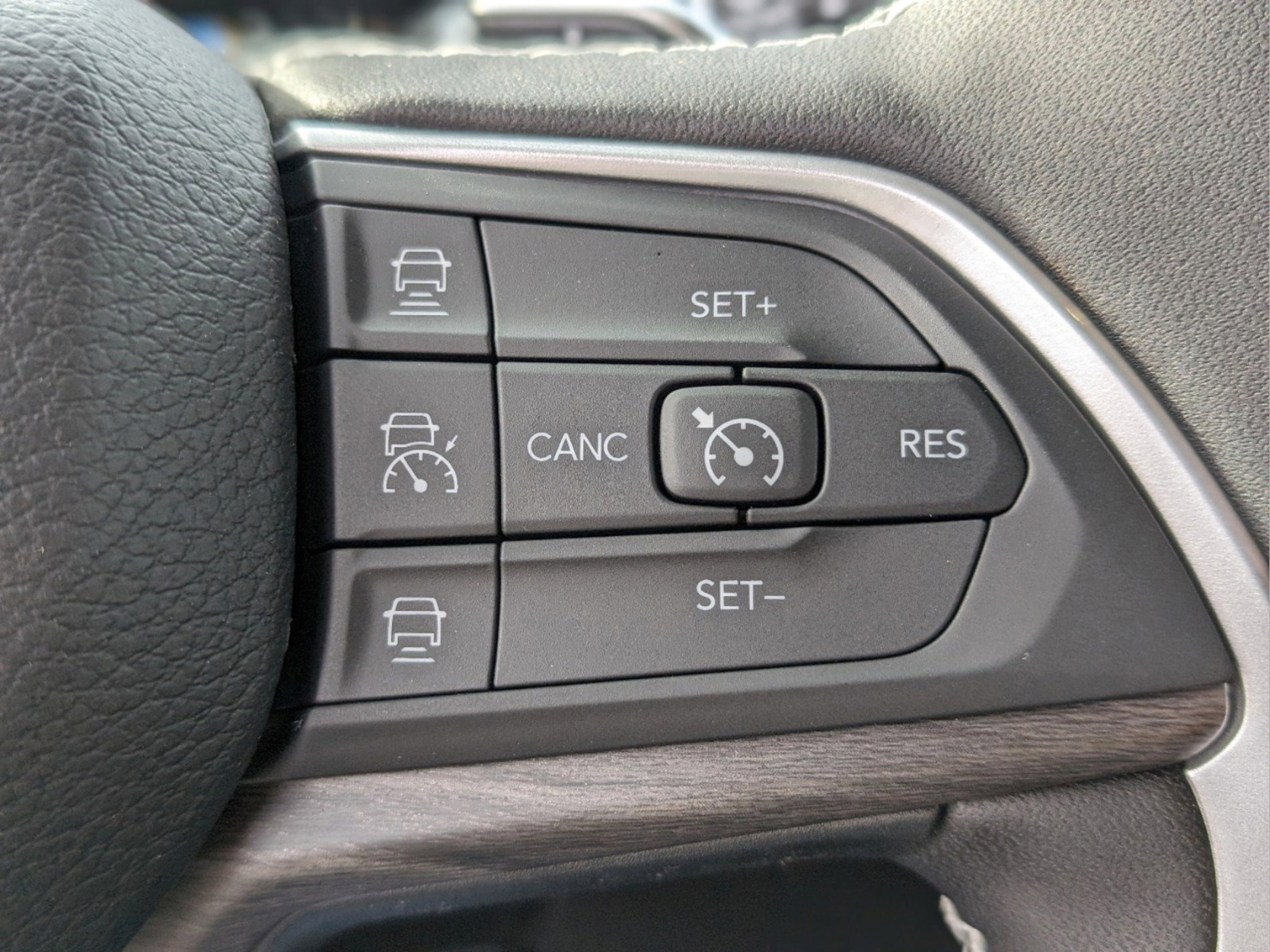 New 2024 Jeep Grand Cherokee Limited 4xe AWD/4WD image 28