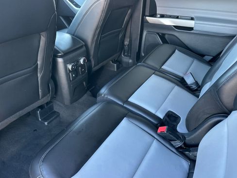 Certified 2022 Ford Explorer XLT w/ Equipment Group 202A image 4