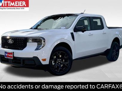 New 2025 Ford Maverick Lariat w/ Black Appearance Package