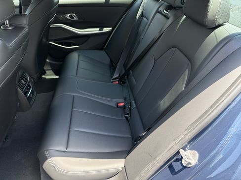 Used 2026 BMW 330i Sedan w/ Premium Package RWD image 19