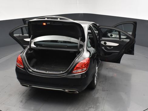 Used 2018 Mercedes-Benz C 300 4MATIC Sedan image 28
