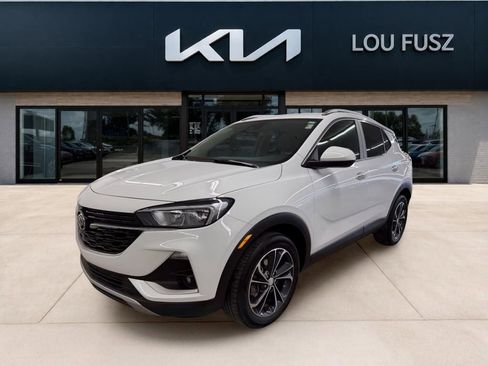 Used 2020 Buick Encore GX Select FWD image 1