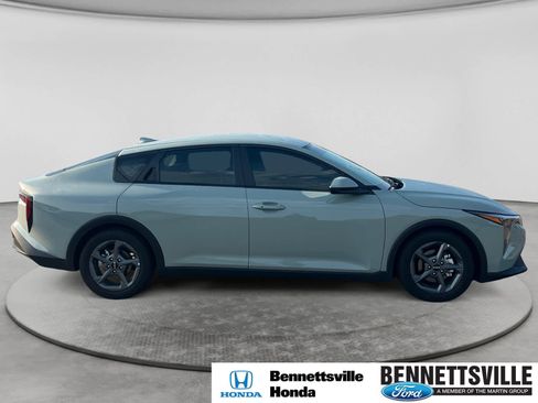Used 2026 Kia K4 FWD image 4