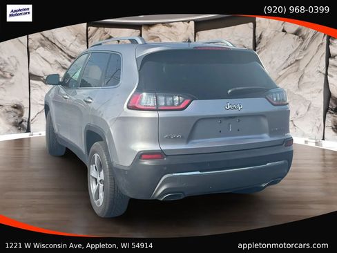 Used 2019 Jeep Cherokee Limited w/ Technology Group AWD/4WD image 5