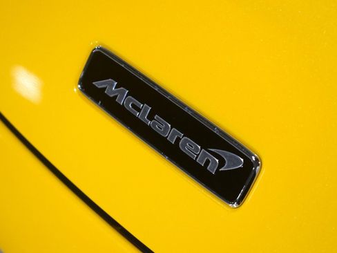 Used 2020 McLaren 720S Performance RWD image 4
