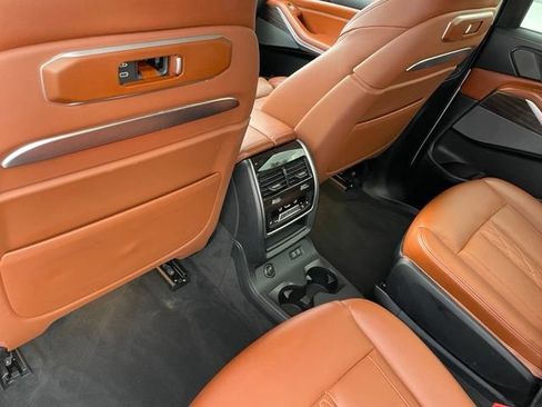 Used 2023 BMW X7 xDrive40i w/ Executive Package AWD/4WD image 9