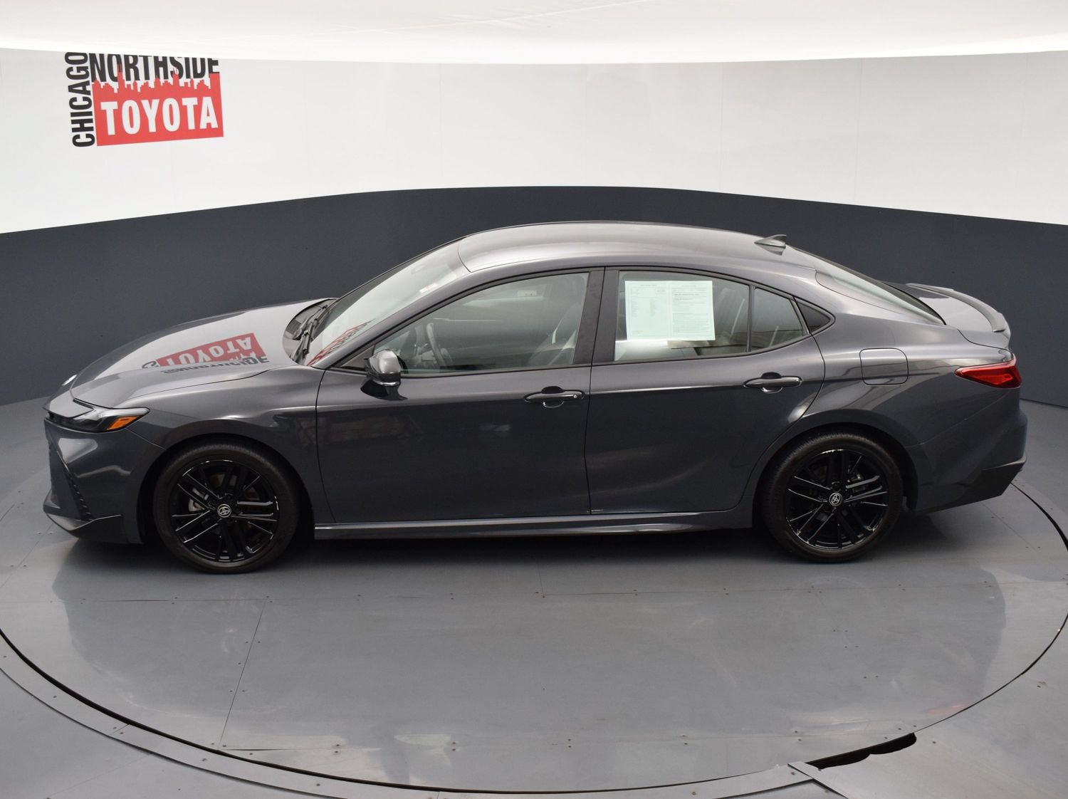 Used 2025 Toyota Camry SE FWD image 18