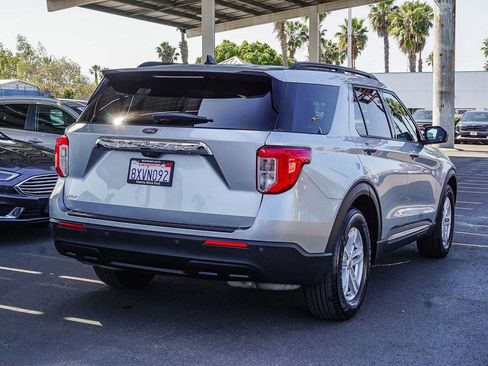 Used 2021 Ford Explorer XLT image 7