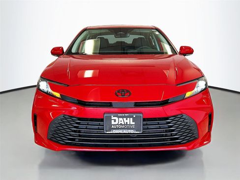 New 2026 Toyota Camry LE w/ Convenience Package image 2