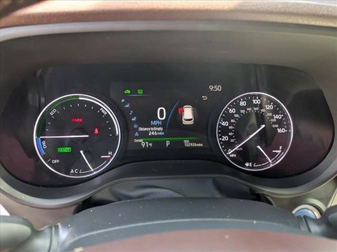 Used 2021 Toyota Sienna Platinum FWD image 10