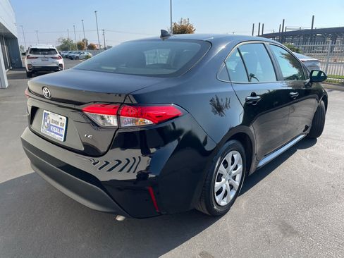Used 2024 Toyota Corolla LE image 5