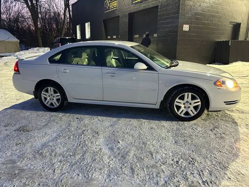 Used 2012 Chevrolet Impala LT FWD image 5