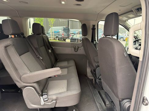 Used 2023 Ford Transit 350 XLT RWD image 5