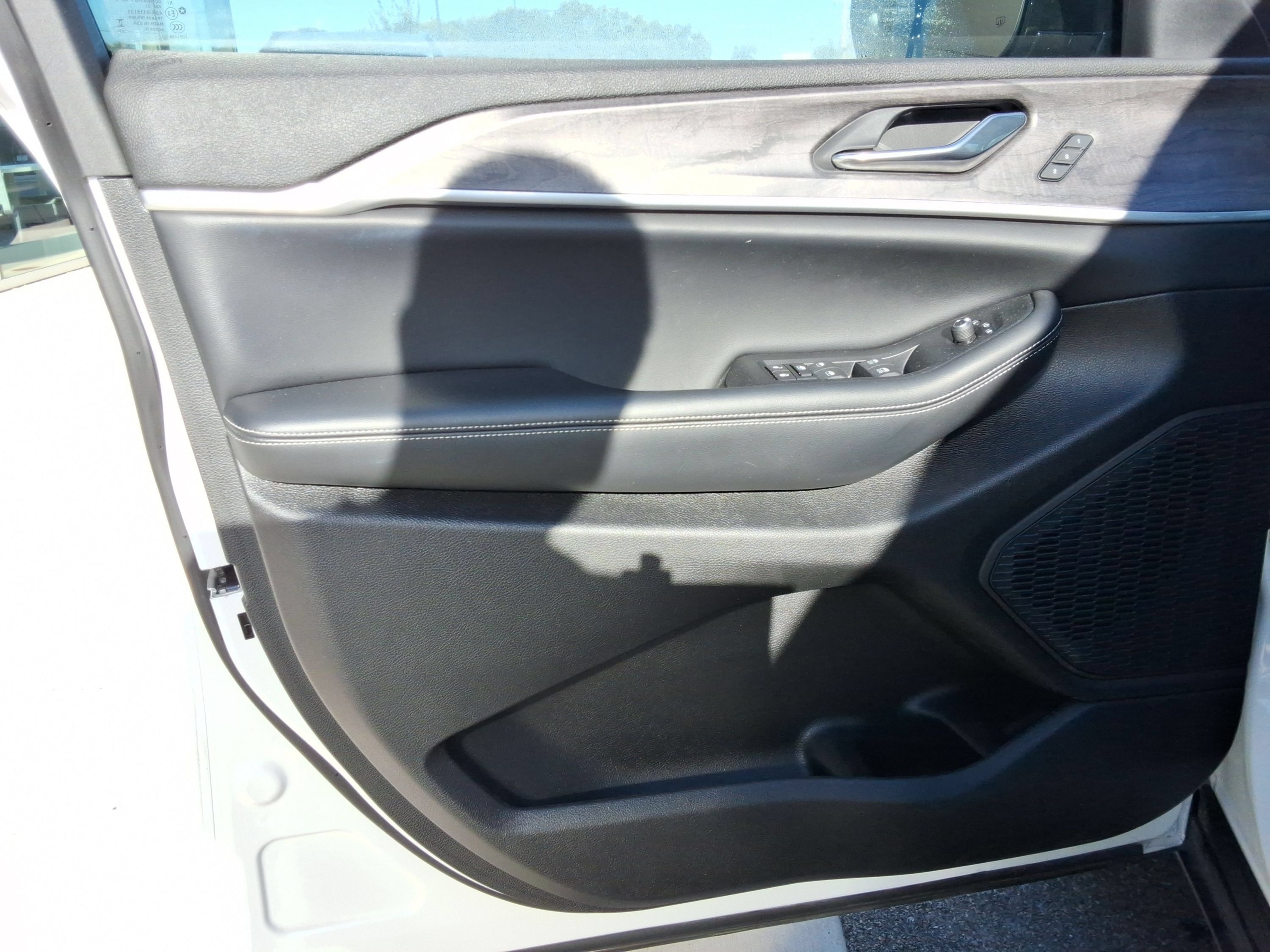 Used 2024 Jeep Grand Cherokee Limited AWD/4WD image 22