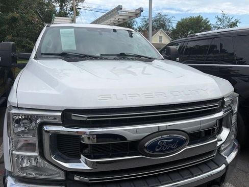 Used 2021 Ford F350 XLT AWD/4WD image 3