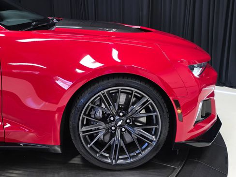 Used 2017 Chevrolet Camaro ZL1 RWD image 46