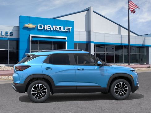 New 2026 Chevrolet TrailBlazer LT w/ Convenience Package FWD image 30
