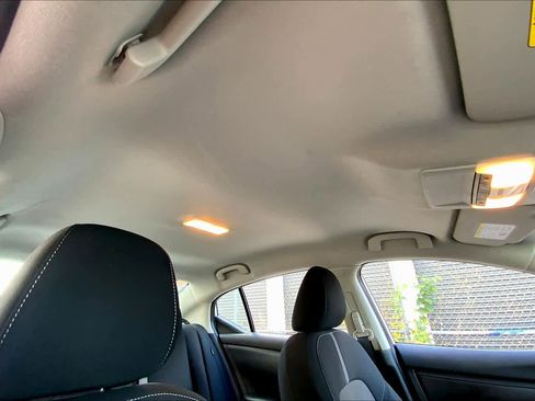 Used 2023 Nissan Sentra SV image 13