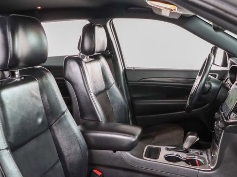 Used 2022 Jeep Grand Cherokee Laredo X RWD image 26