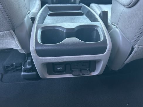 Used 2018 Honda Odyssey EX-L image 30