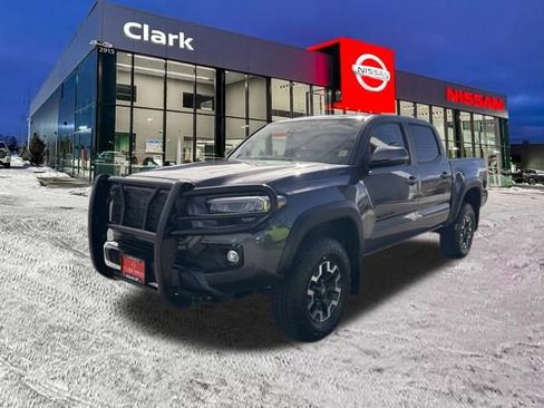 Used 2023 Toyota Tacoma TRD Off-Road image 3