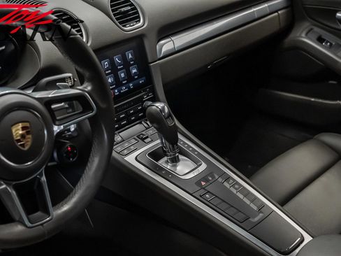 Used 2018 Porsche 718 Cayman S image 28
