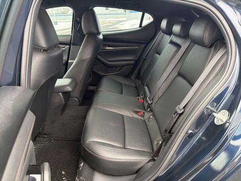 Used 2019 MAZDA MAZDA3 Base image 18