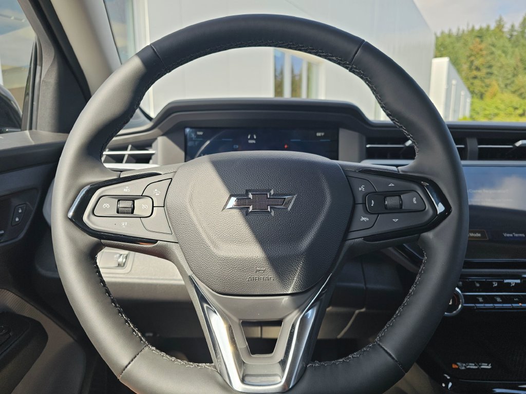 New 2027 Chevrolet Bolt RS w/ Technology Package FWD image 26