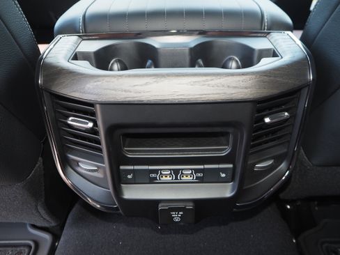 New 2025 RAM 2500 Limited image 19