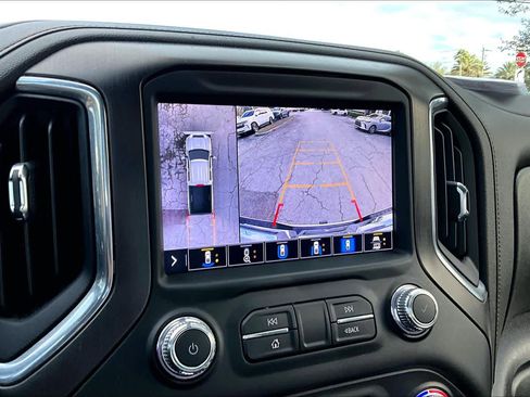 Used 2022 GMC Sierra 2500 AT4 w/ AT4 Premium Plus Package image 25