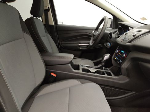 Used 2018 Ford Escape SE FWD image 21