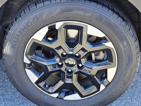 Used 2024 Kia Sorento S image 10